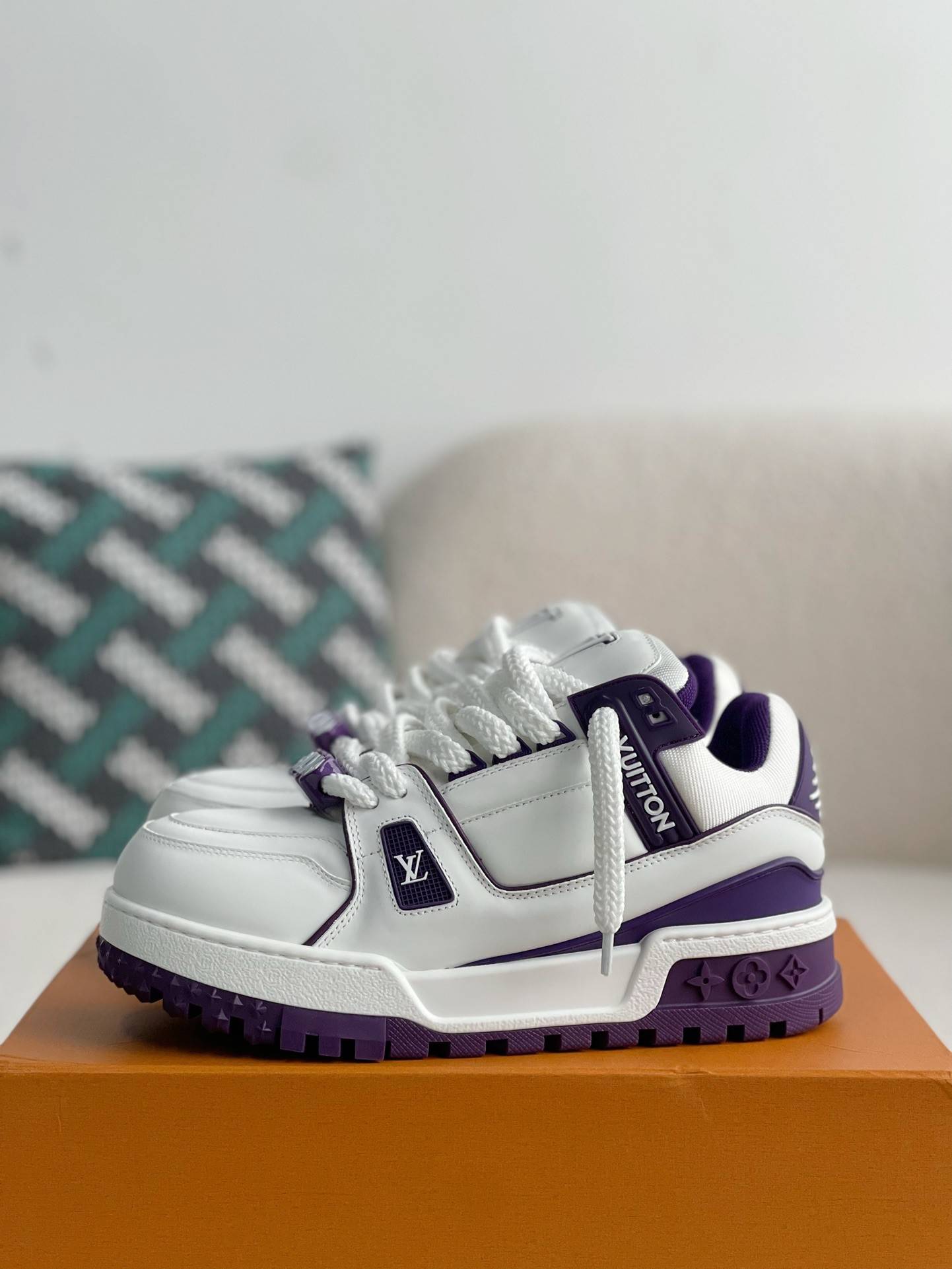 L*V TRAINER MAXI  SNEAKERS