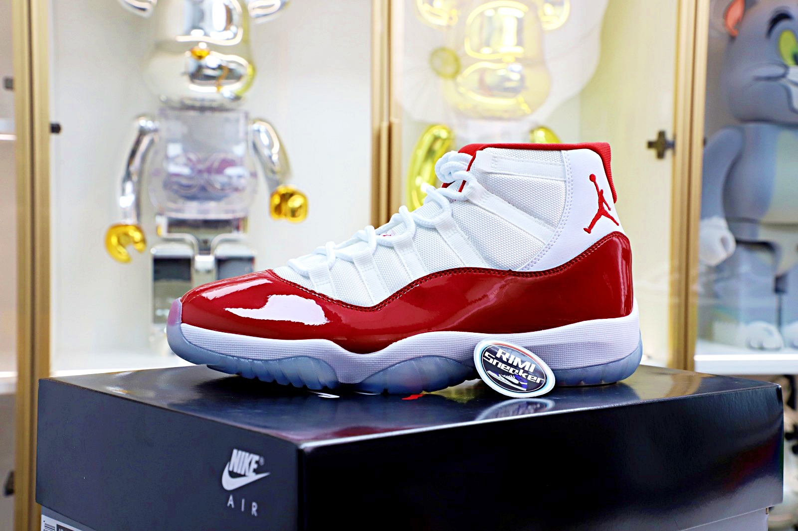 AIR JORDAN 11 "CHERRY" CT8012