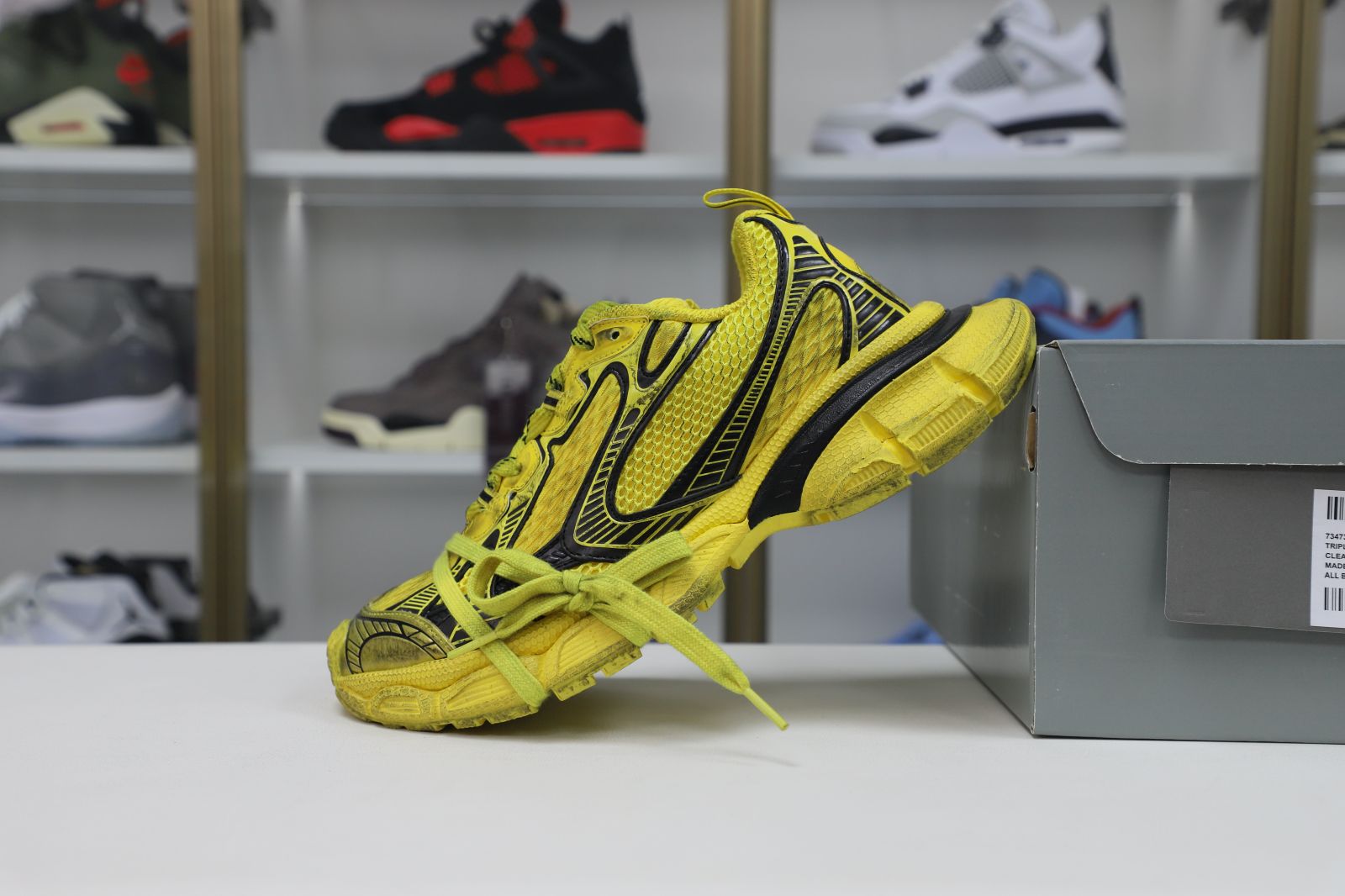 Balenciaga all sizes still in stock! Please contact customer service on iMessage/WhatsApp to purchase! BLGA  3XL