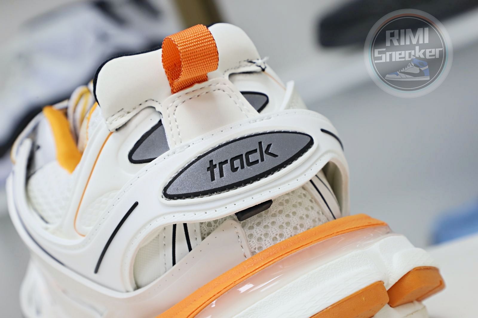 Balenciaga all sizes still in stock! Please contact customer service on iMessage/WhatsApp to purchase! BLGA  Track（LED）