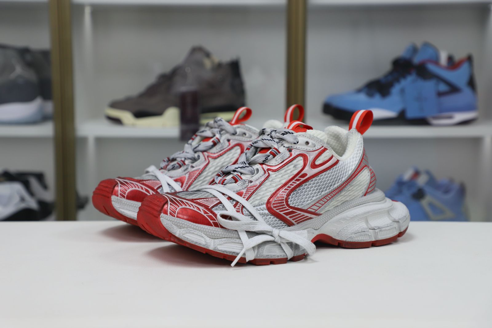 Balenciaga all sizes still in stock! Please contact customer service on iMessage/WhatsApp to purchase! BLGA  3XL