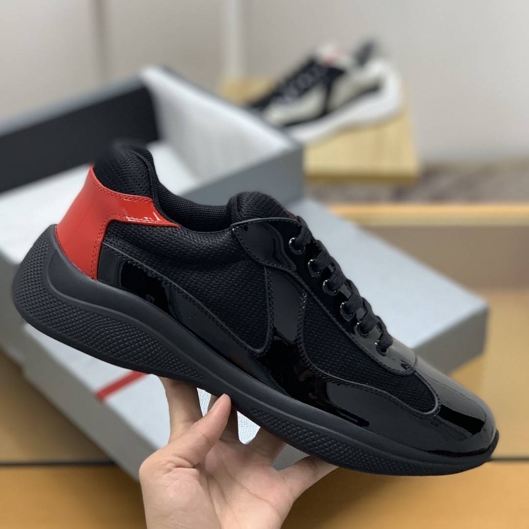 P*DA Sneakers