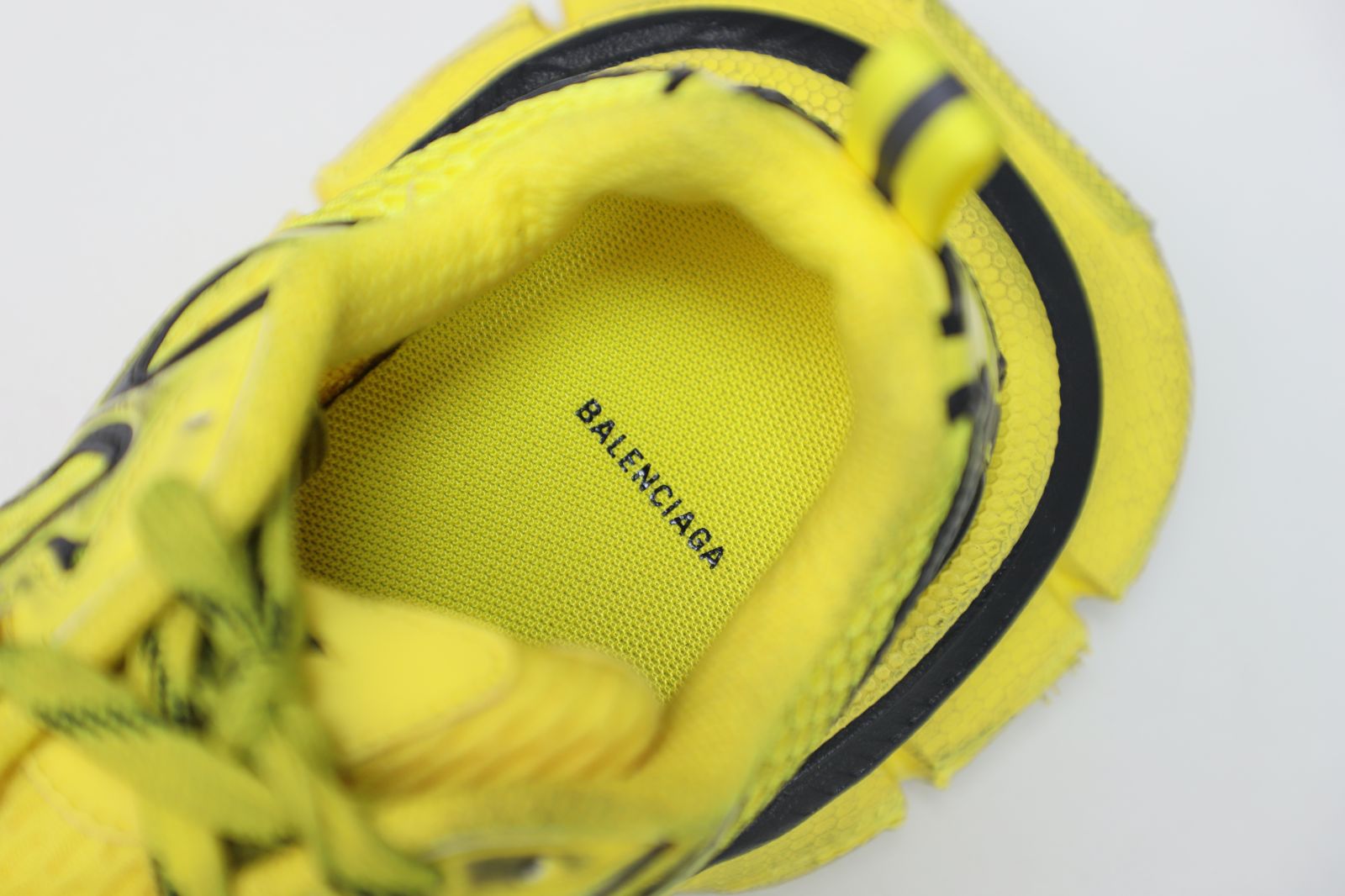 Balenciaga all sizes still in stock! Please contact customer service on iMessage/WhatsApp to purchase! BLGA  3XL