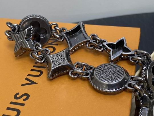 LV Bracelet 02lyh1029  2775834