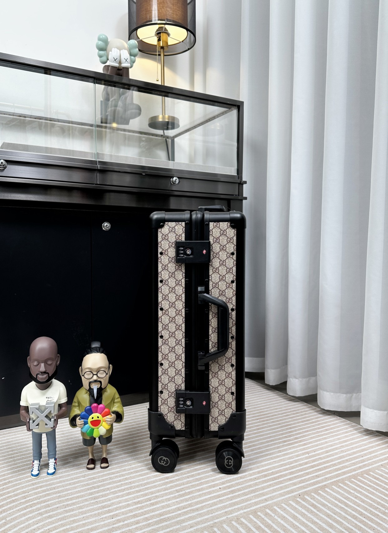 G*u*i luggage/trolley case vintage size 20 inch