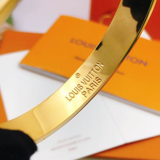 LV Bracelet 02lyh1035 2775874