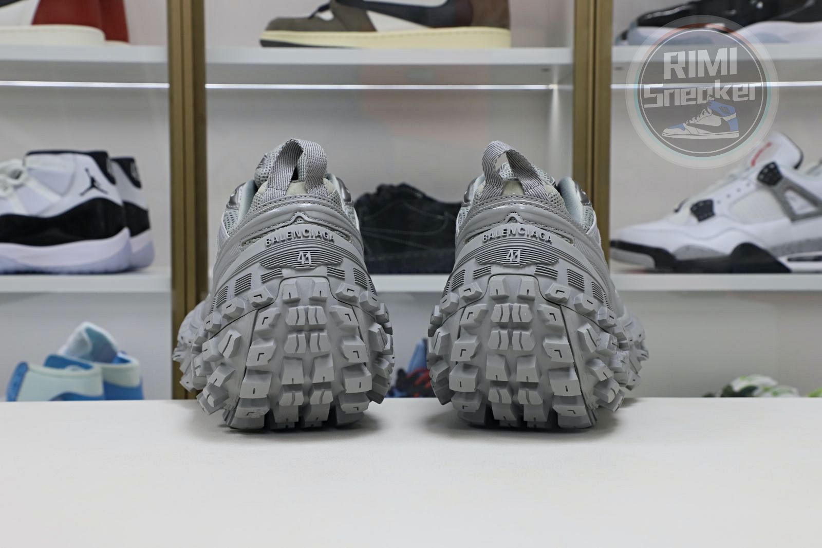 Balenciaga all sizes still in stock! Please contact customer service on iMessage/WhatsApp to purchase! BLGA  Defender