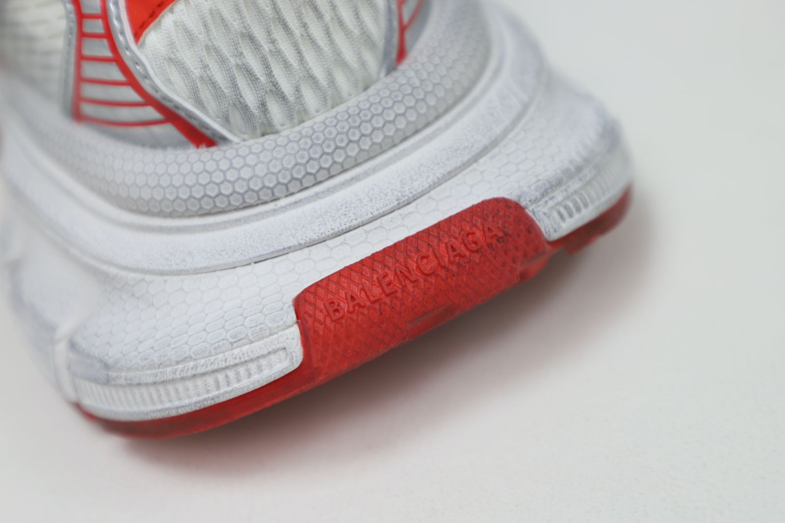 Balenciaga all sizes still in stock! Please contact customer service on iMessage/WhatsApp to purchase! BLGA  3XL