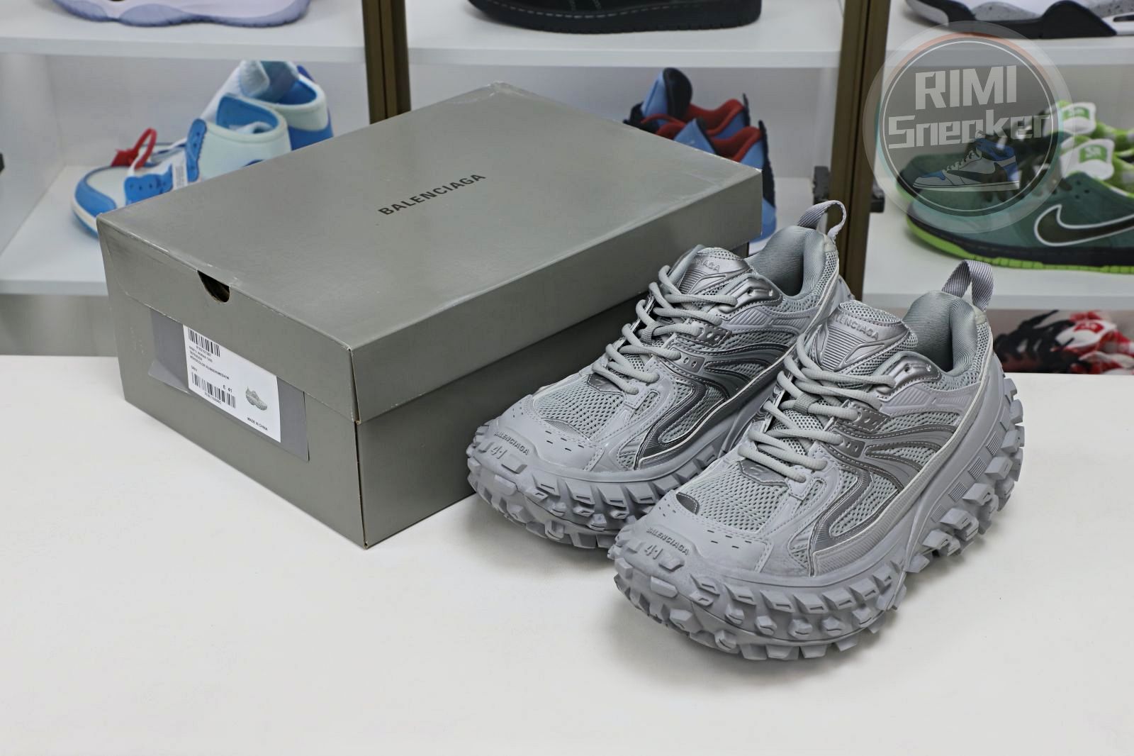 Balenciaga all sizes still in stock! Please contact customer service on iMessage/WhatsApp to purchase! BLGA  Defender