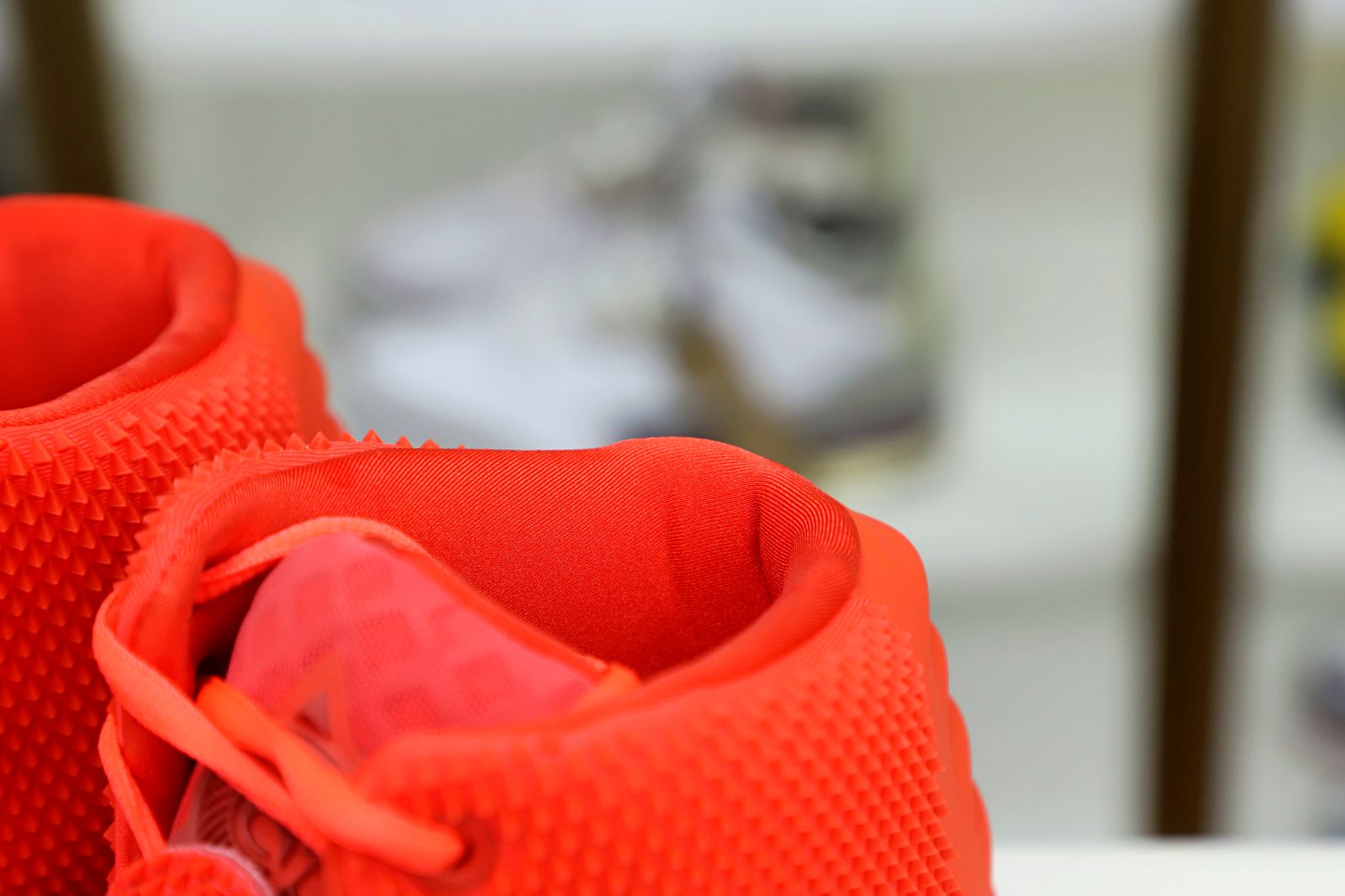 Nike Air Ye*zy 2 red october