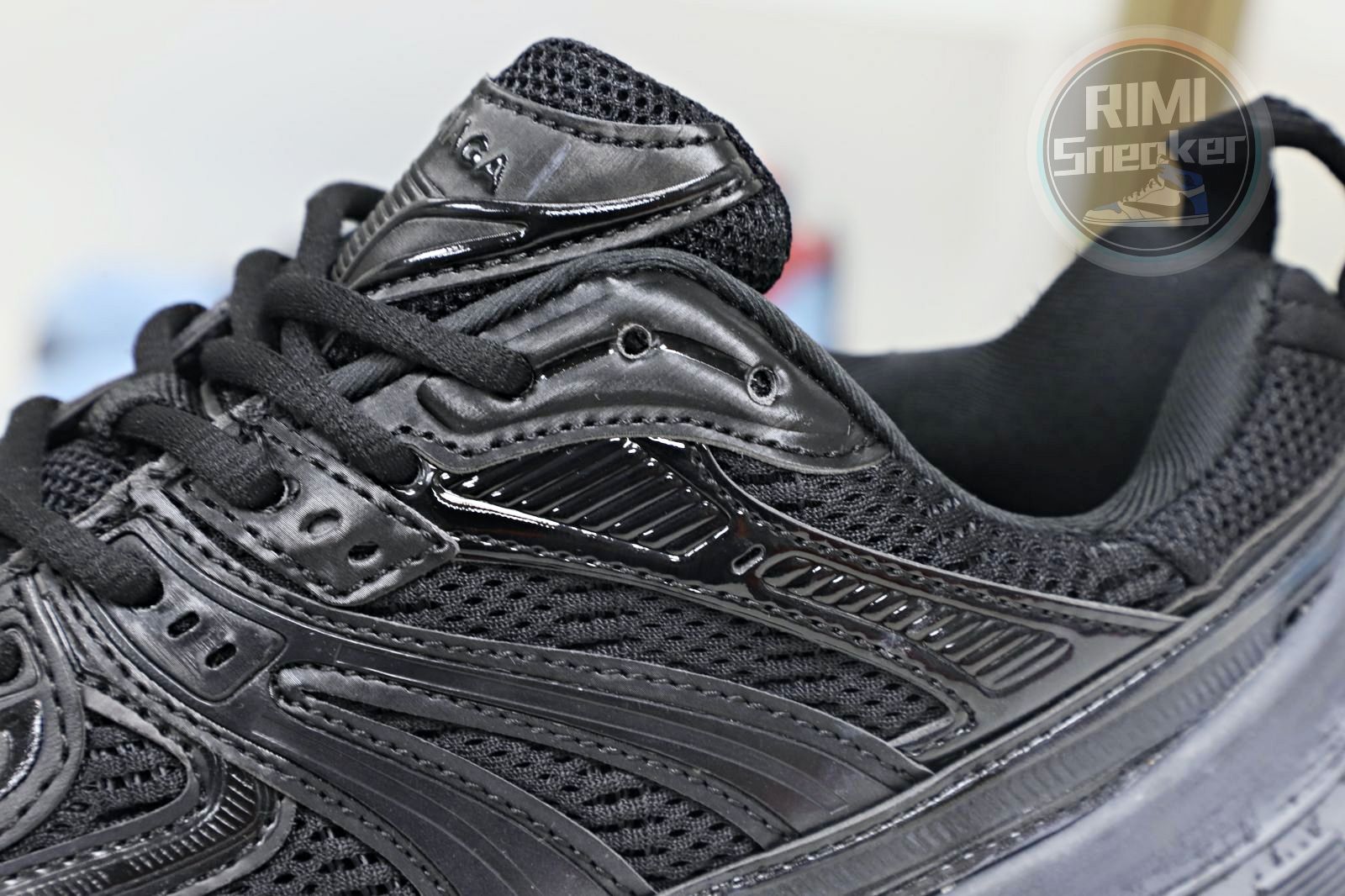 Balenciaga all sizes still in stock! Please contact customer service on iMessage/WhatsApp to purchase. BLGA  Defender