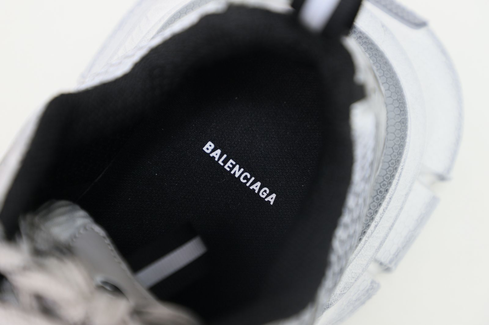 Balenciaga all sizes still in stock! Please contact customer service on iMessage/WhatsApp to purchase! BLGA  3XL