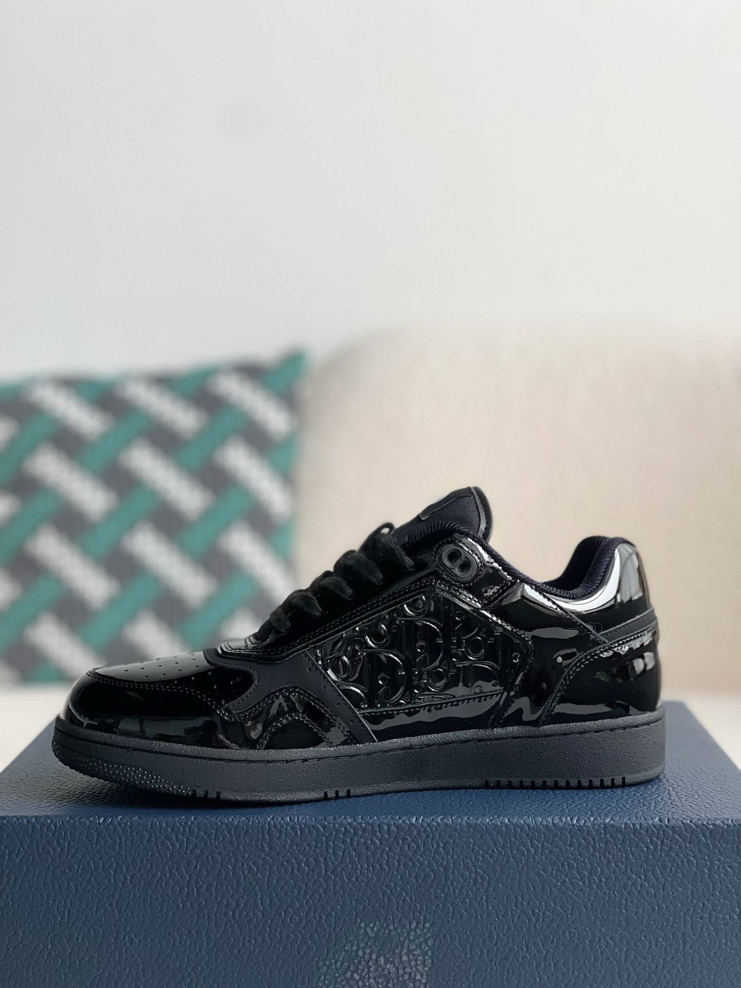 D*OR HIGH LEVEL B27 Sneaker