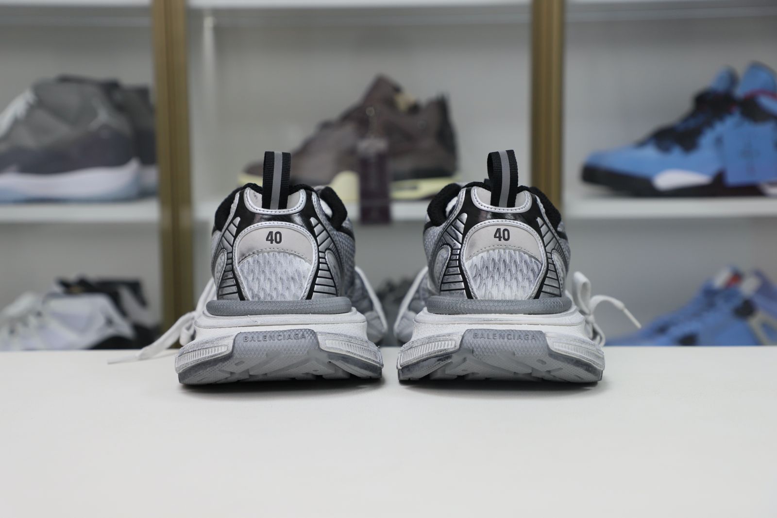 Balenciaga all sizes still in stock! Please contact customer service on iMessage/WhatsApp to purchase! BLGA  3XL