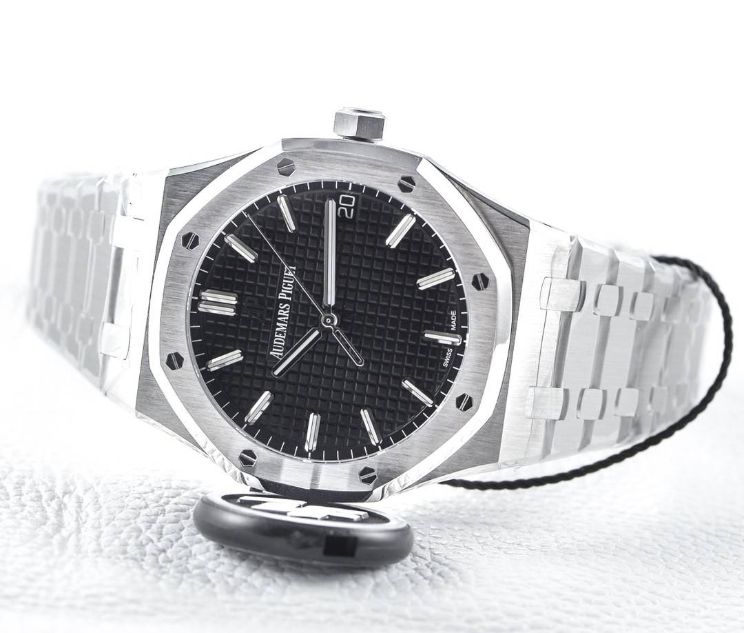 Audemars Piguet Royal Oak 15500 Series Men