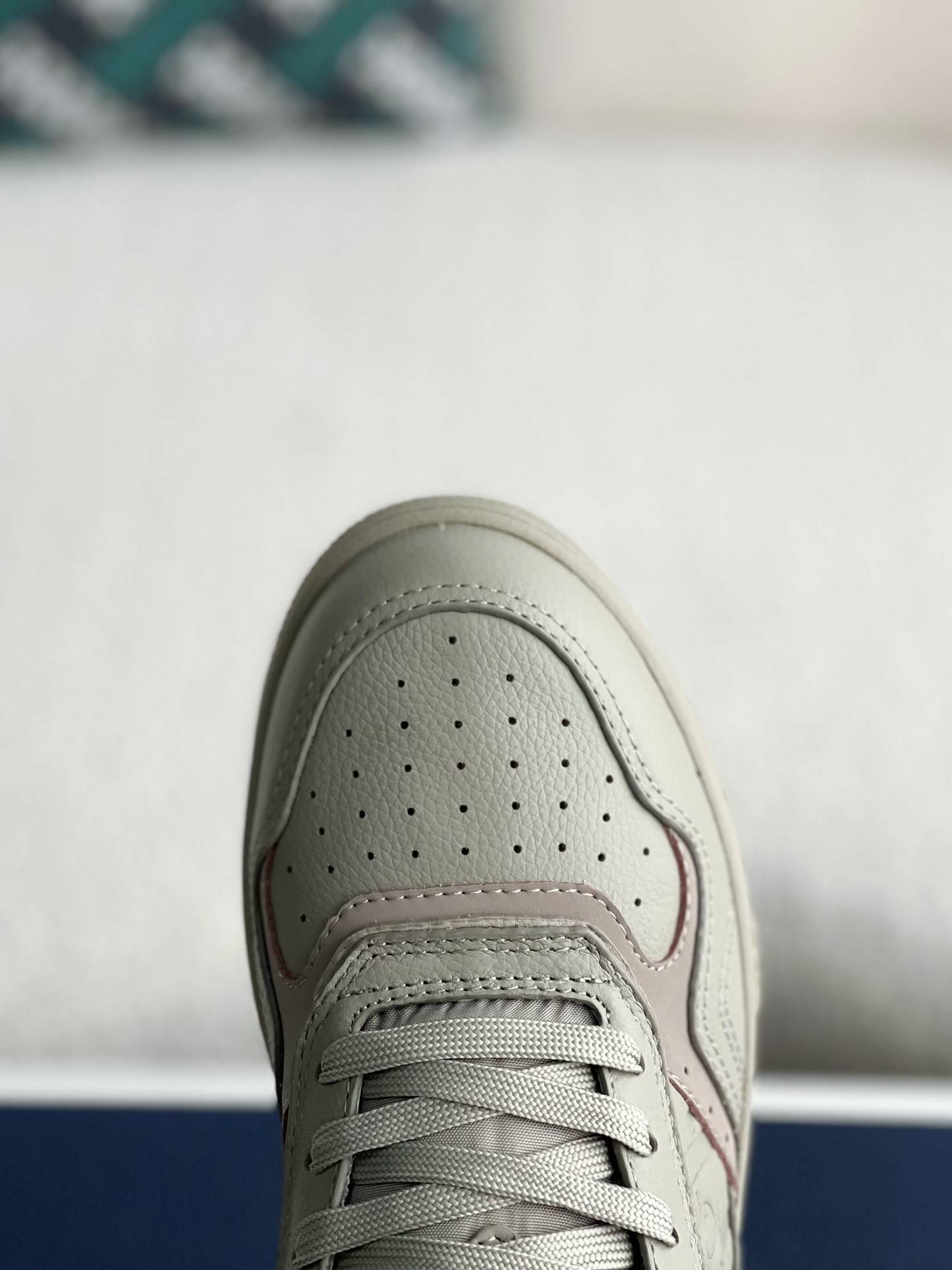 D*OR New B27 Sneaker