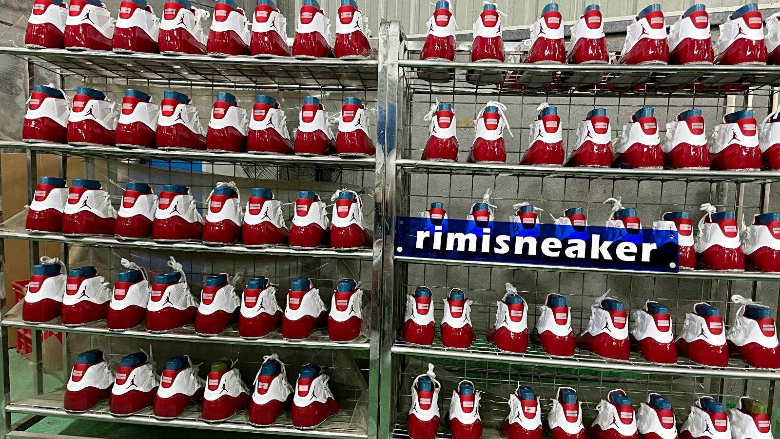 AIR JORDAN 11 "CHERRY" CT8012