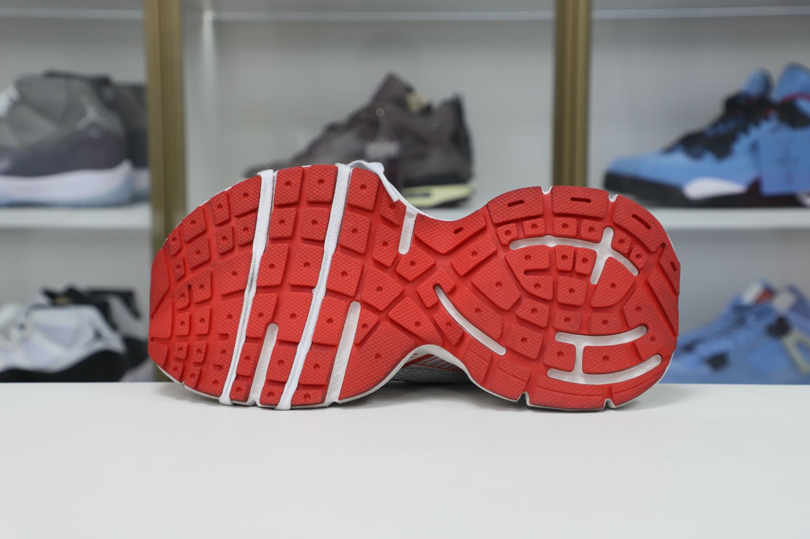 Balenciaga all sizes still in stock! Please contact customer service on iMessage/WhatsApp to purchase! BLGA  3XL