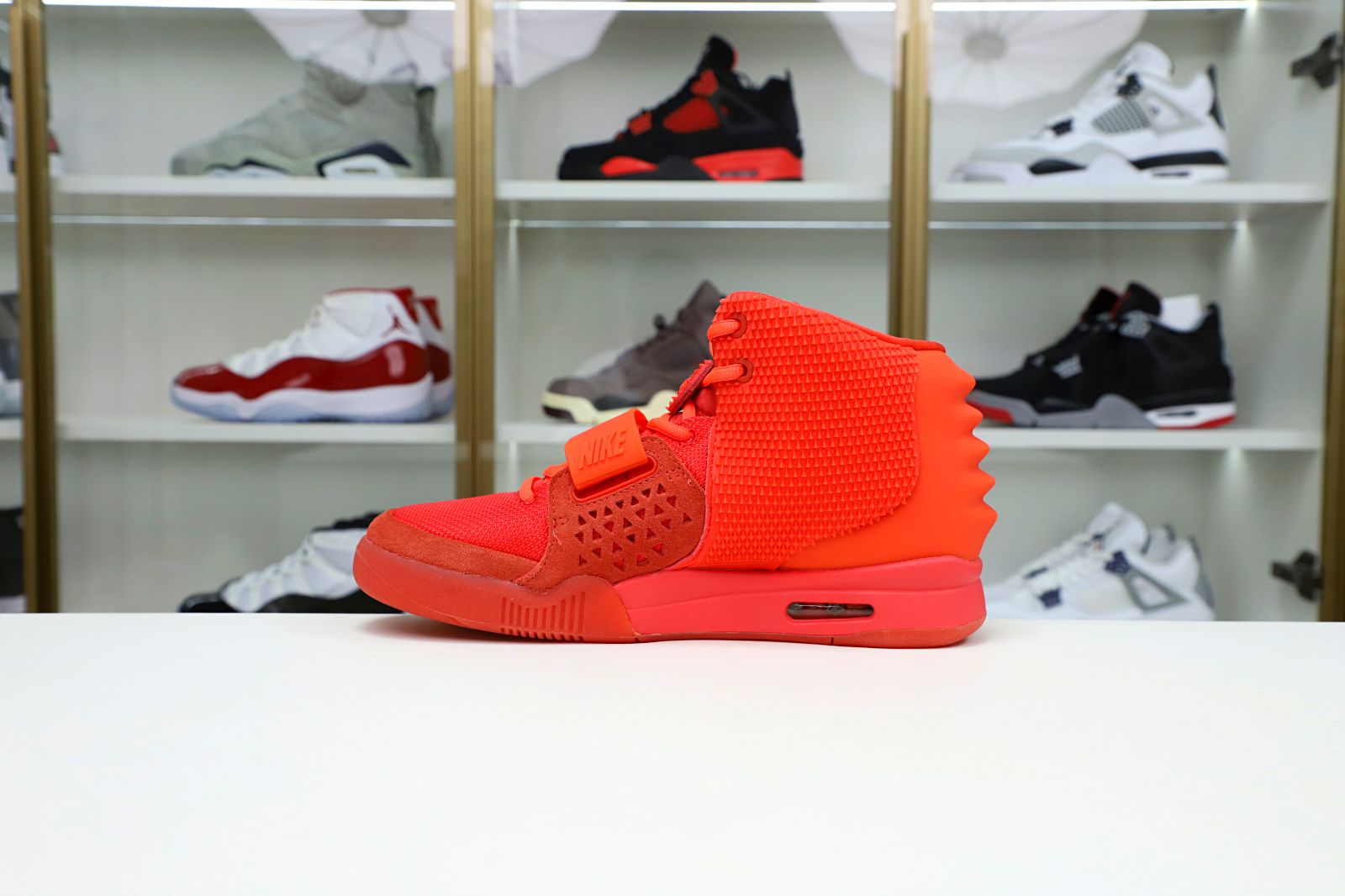 Nike Air Ye*zy 2 red october