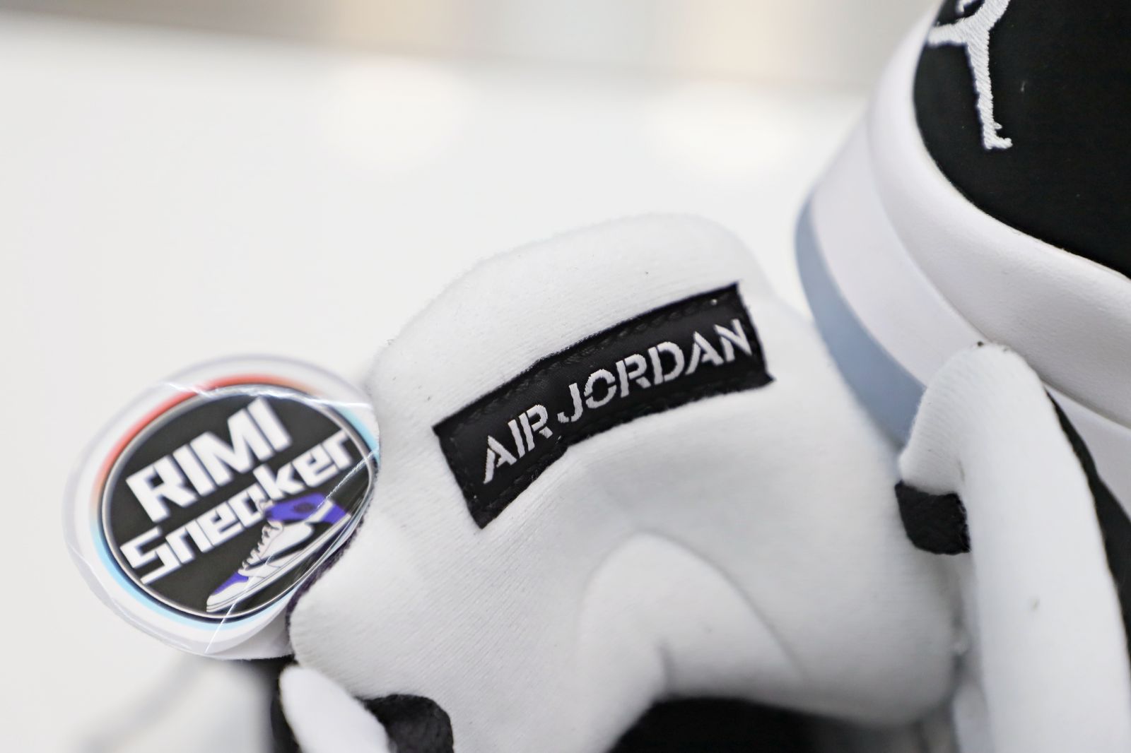 AIR JORDAN 5 RETRO
