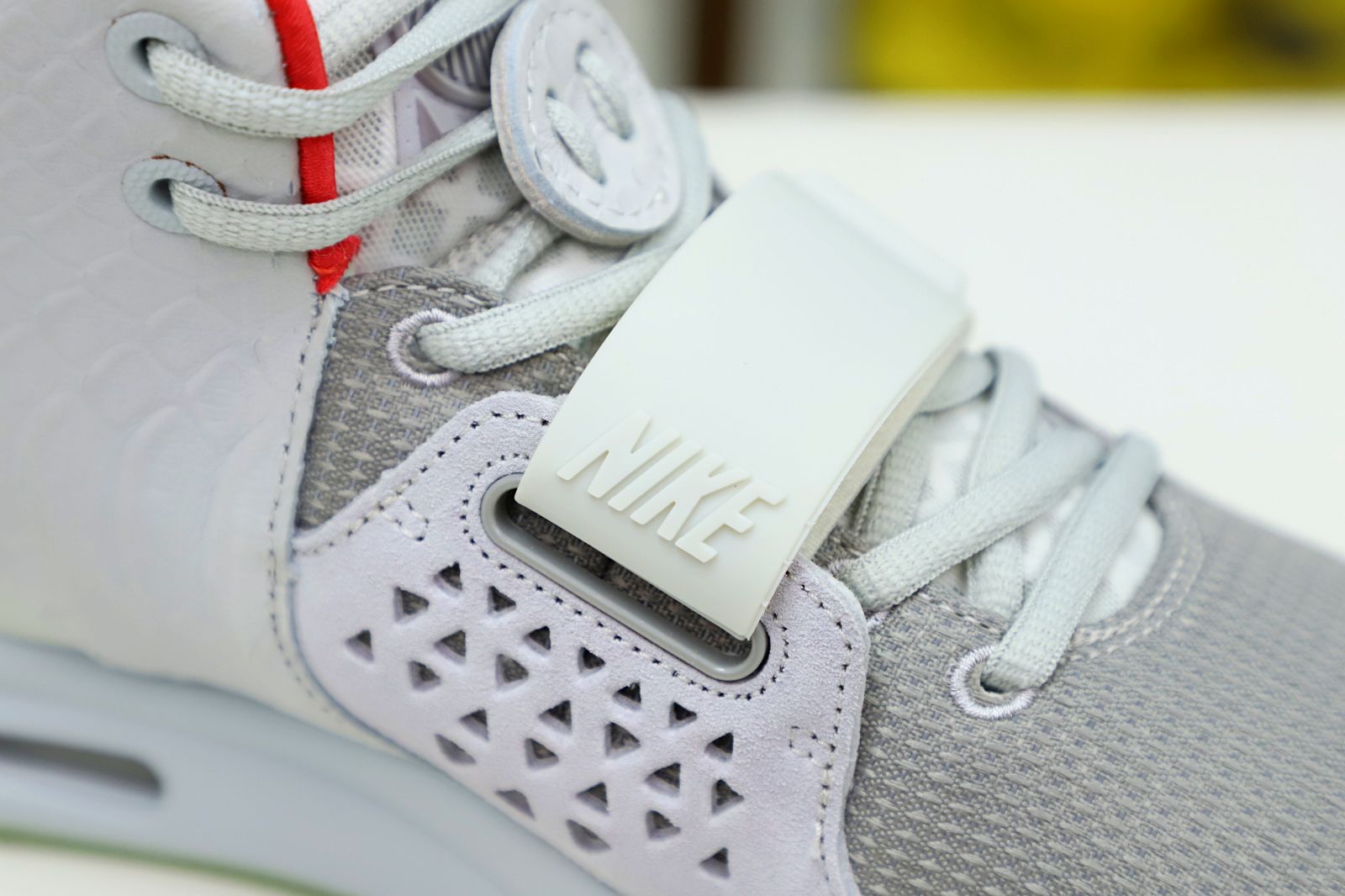 Nike Air Ye*zy 2 nrg kanye west