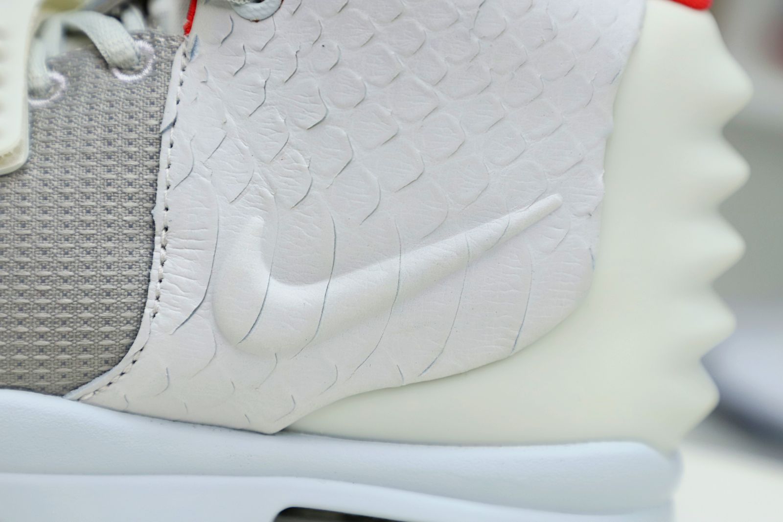 Nike Air Ye*zy 2 nrg kanye west