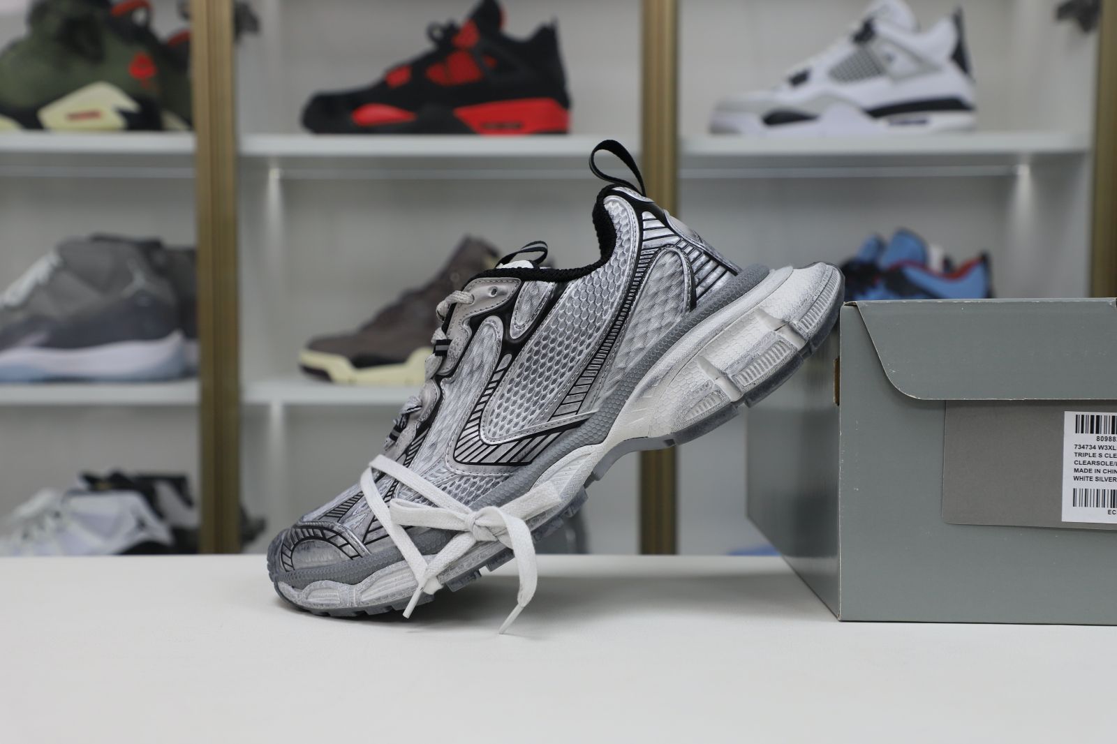 Balenciaga all sizes still in stock! Please contact customer service on iMessage/WhatsApp to purchase! BLGA  3XL