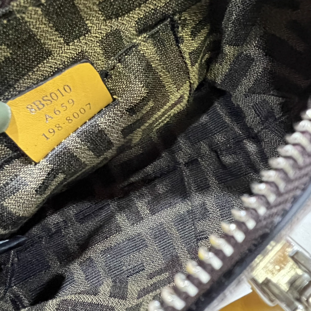 Fendi Mini ByThe Way Mini Bag Model: 6013 Size 17x18x8cm