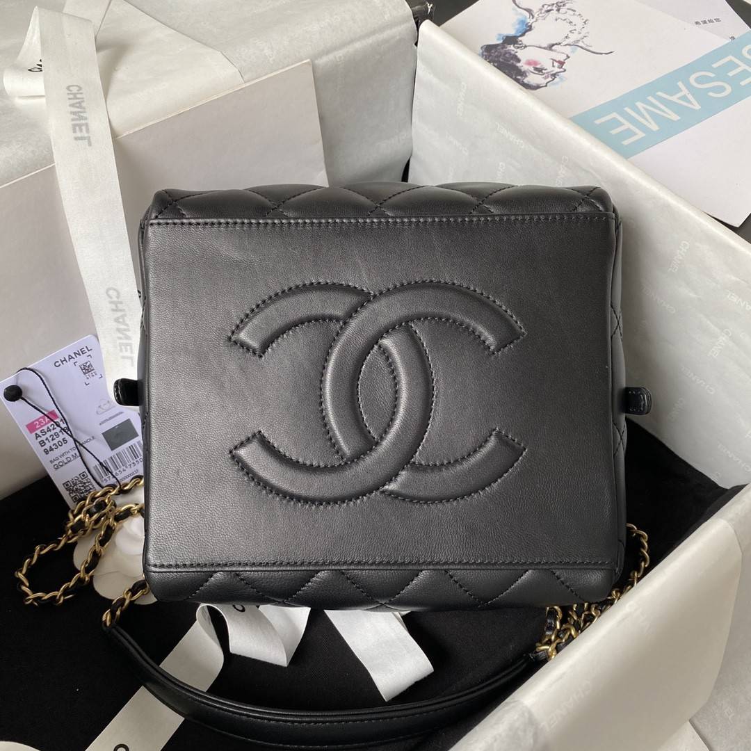 CH*EL23A Premium Handmade Sheepskin Portable Lunch Box Bag AS4201, Top Quality  Size: 17 * 21 * 5.