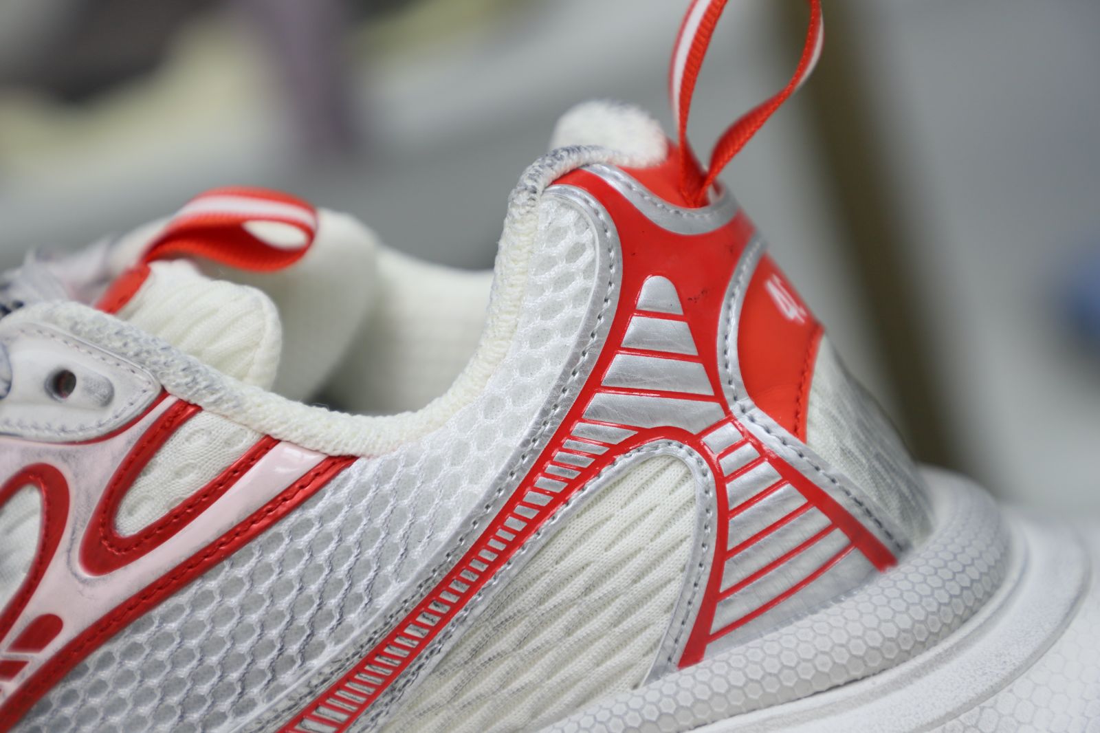 Balenciaga all sizes still in stock! Please contact customer service on iMessage/WhatsApp to purchase! BLGA  3XL