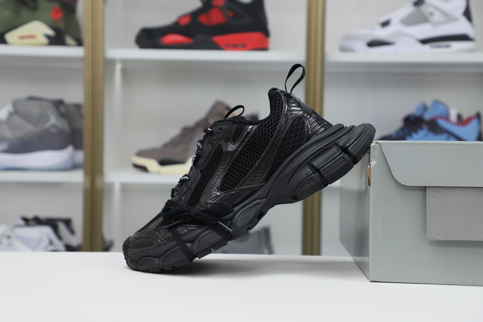 Balenciaga all sizes still in stock! Please contact customer service on iMessage/WhatsApp to purchase! BLGA  3XL