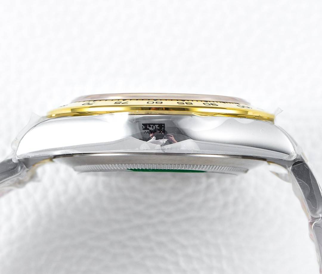 Rolex Trithong had his own Cal.4130