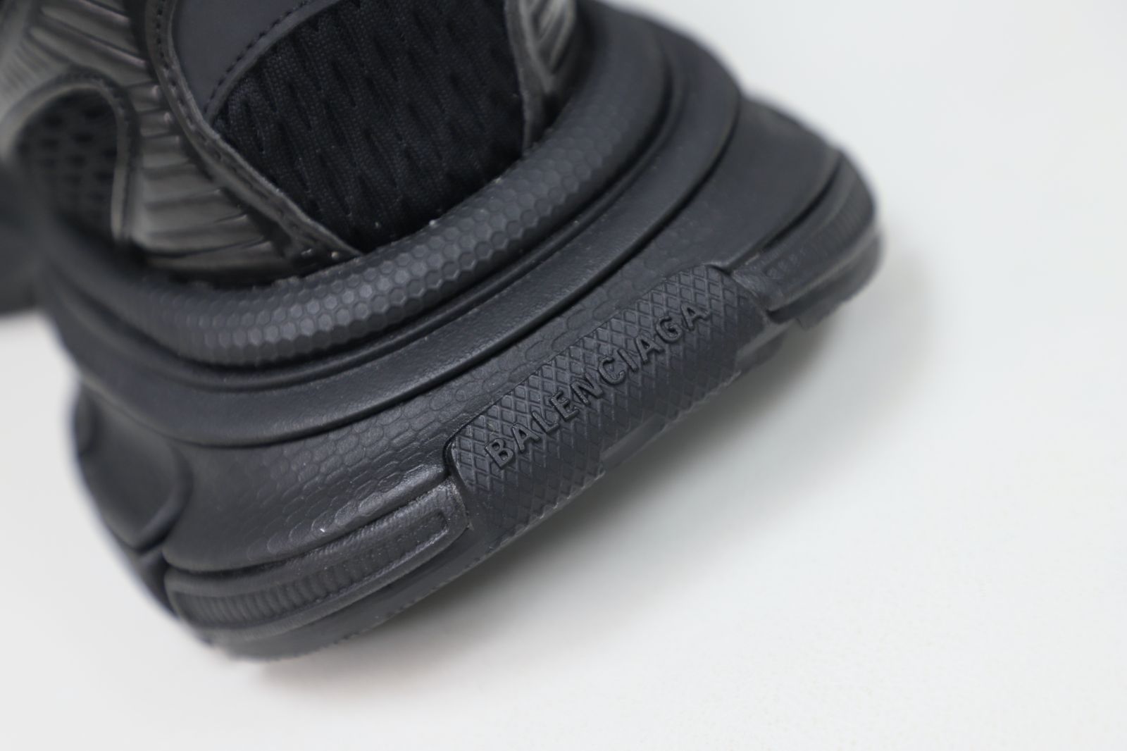 Balenciaga all sizes still in stock! Please contact customer service on iMessage/WhatsApp to purchase! BLGA  3XL