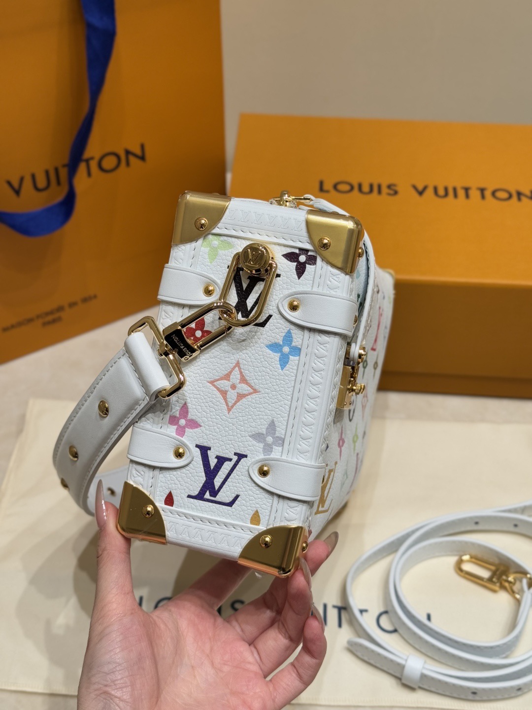 L*V x Takashi Murakami SIDE TRUNK