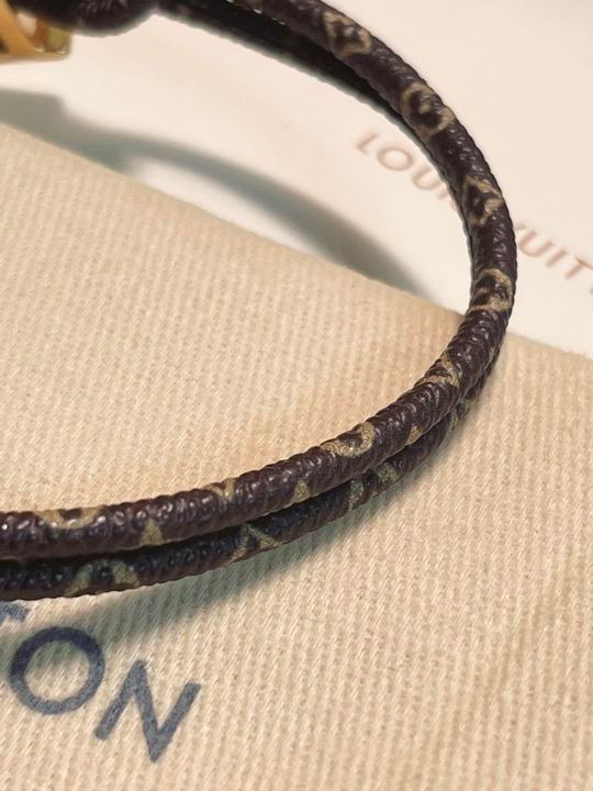 LV Bracelet 02lyh1026 2775819