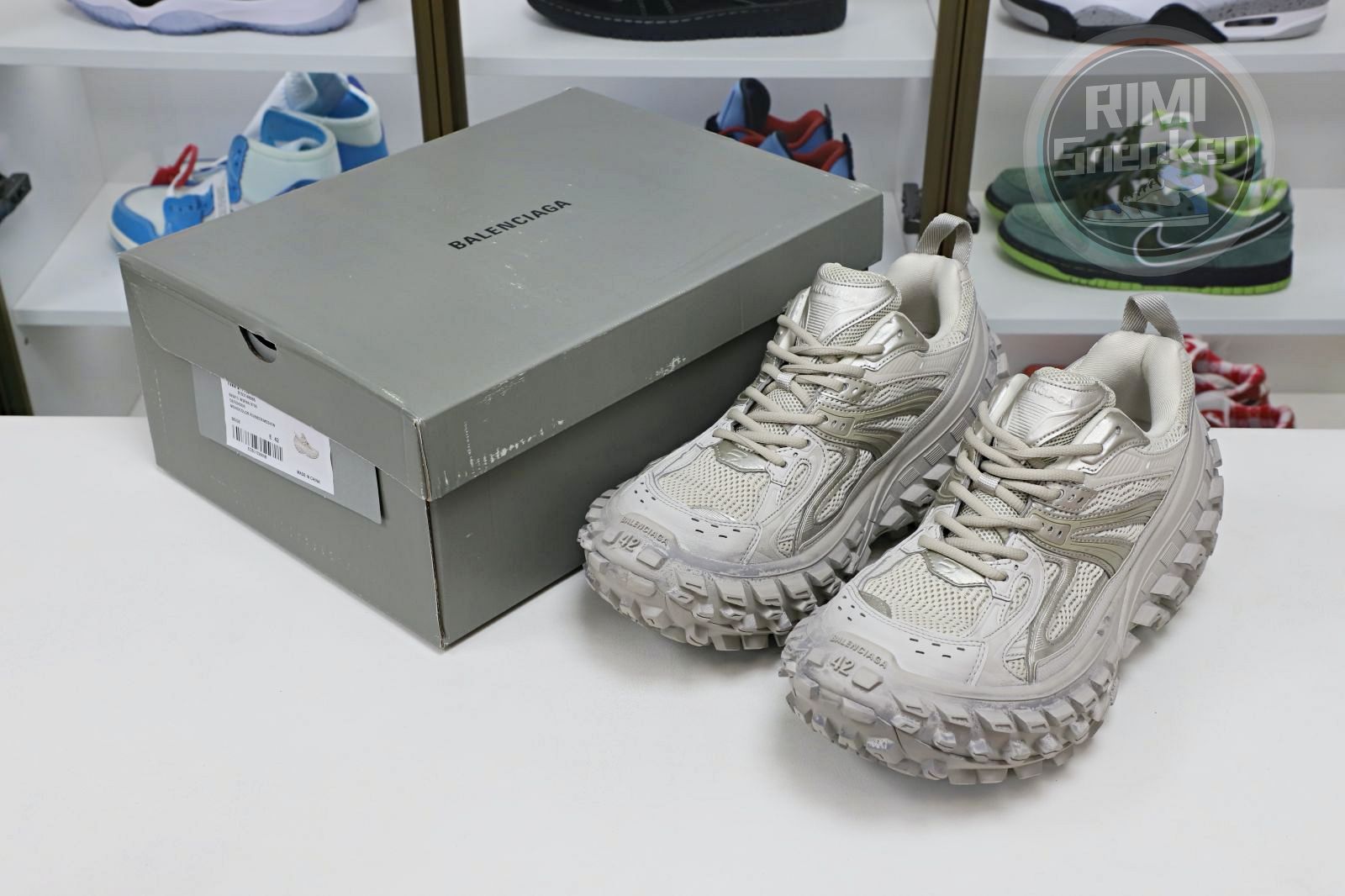 Balenciaga all sizes still in stock! Please contact customer service on iMessage/WhatsApp to purchase! BLGA  Defender