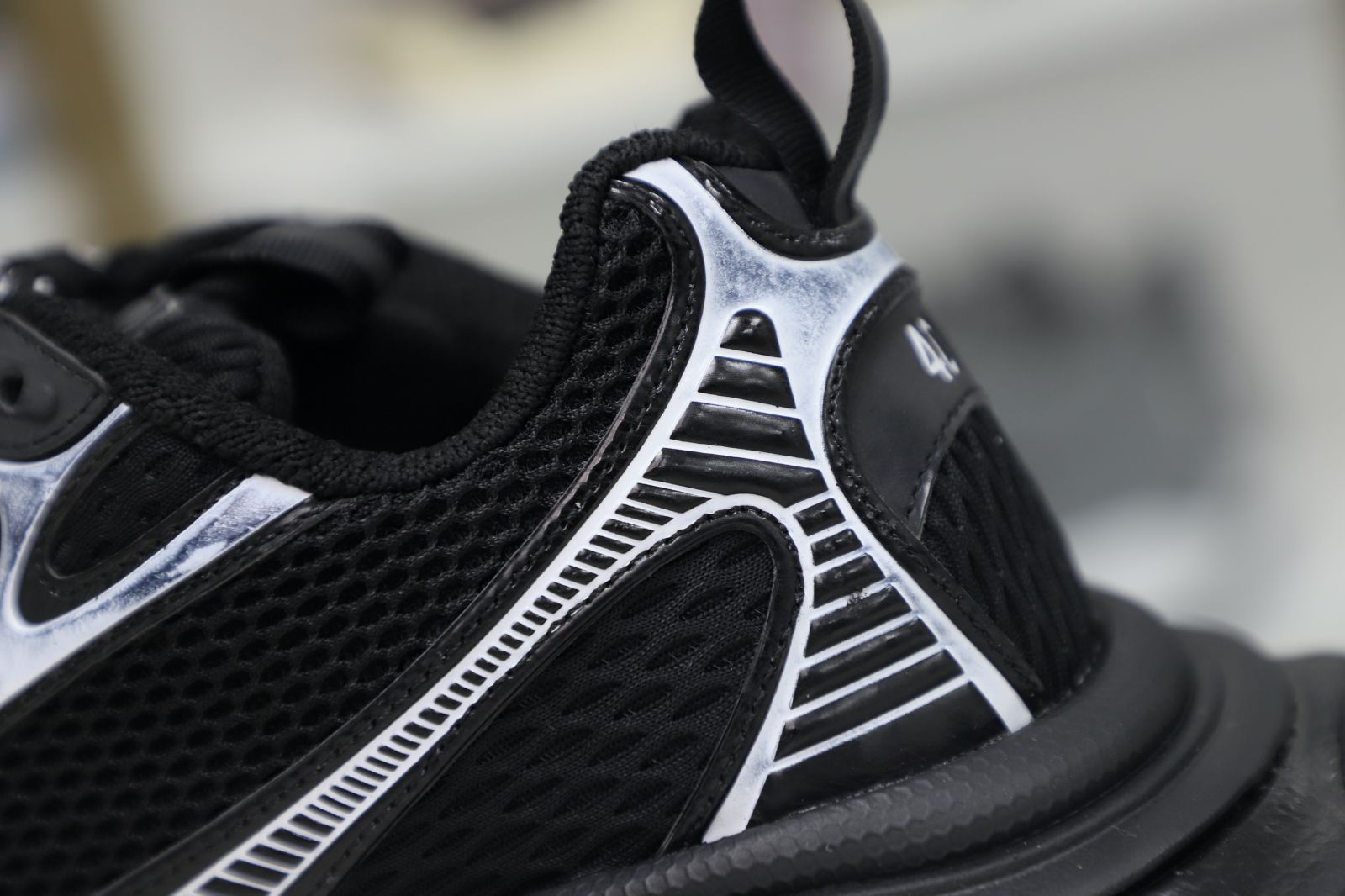 Balenciaga all sizes still in stock! Please contact customer service on iMessage/WhatsApp to purchase!  BLGA  3XL