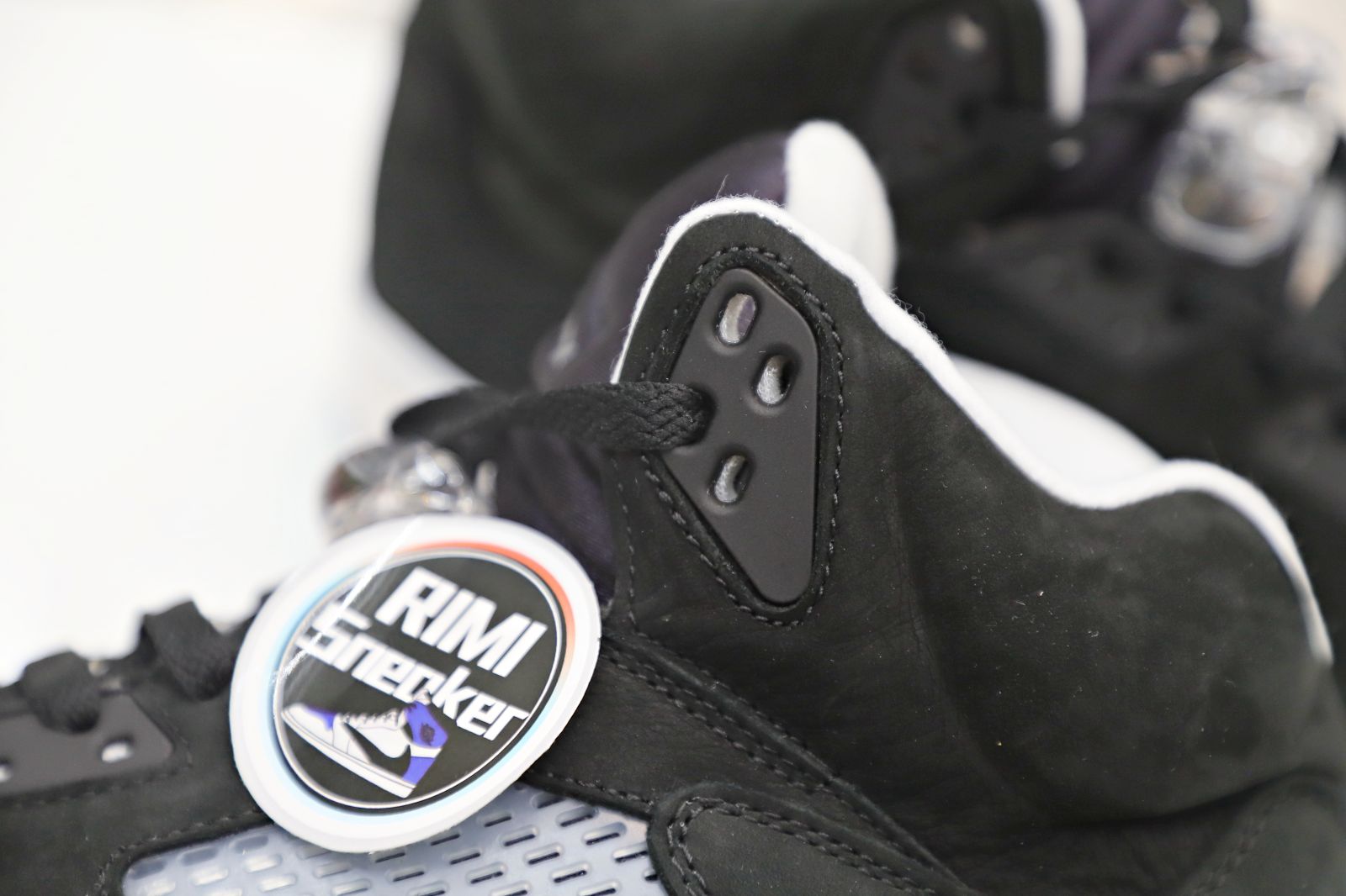 AIR JORDAN 5 RETRO