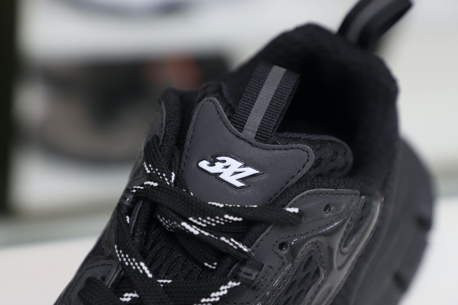 Balenciaga all sizes still in stock! Please contact customer service on iMessage/WhatsApp to purchase! BLGA  3XL