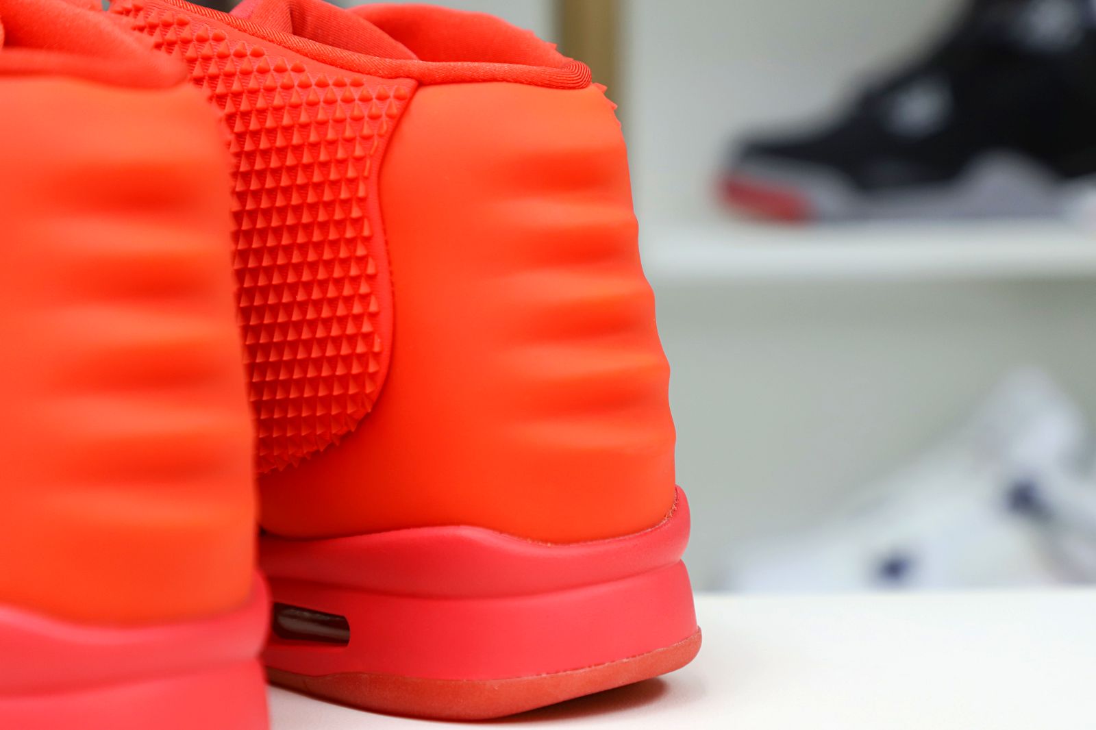 Nike Air Ye*zy 2 red october