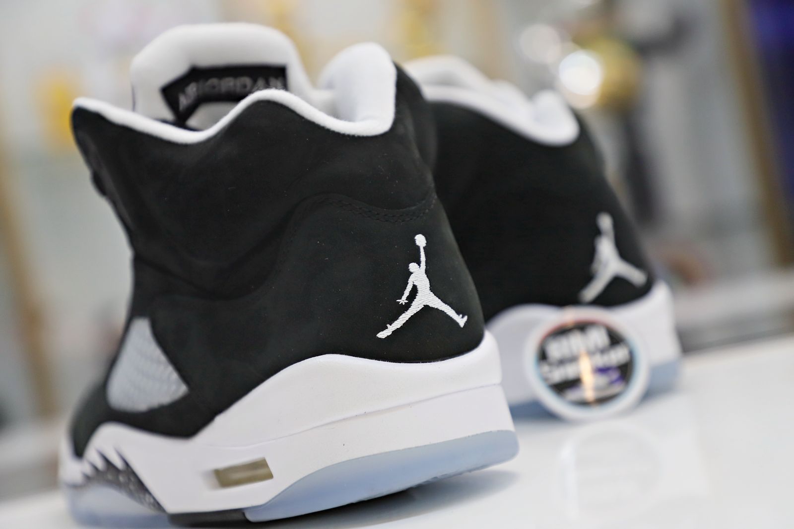 AIR JORDAN 5 RETRO