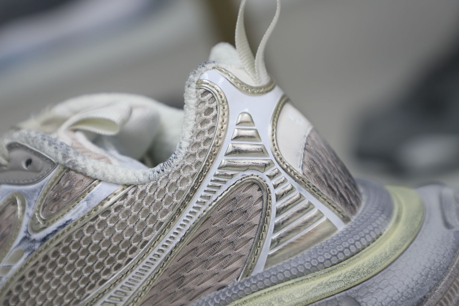 Balenciaga all sizes still in stock! Please contact customer service on iMessage/WhatsApp to purchase! BLGA  3XL