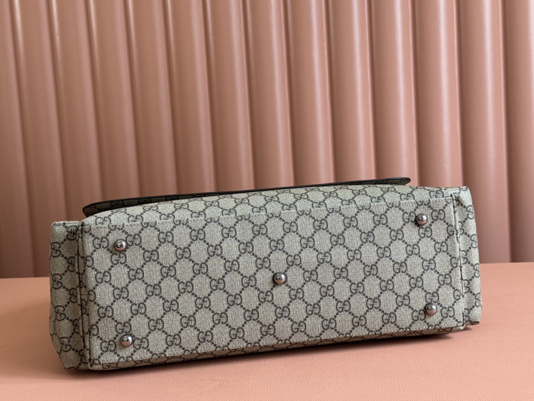 G*u*i unisex! hot selling classic diaper bag sureme model: 211131 size: 44x28x14cm