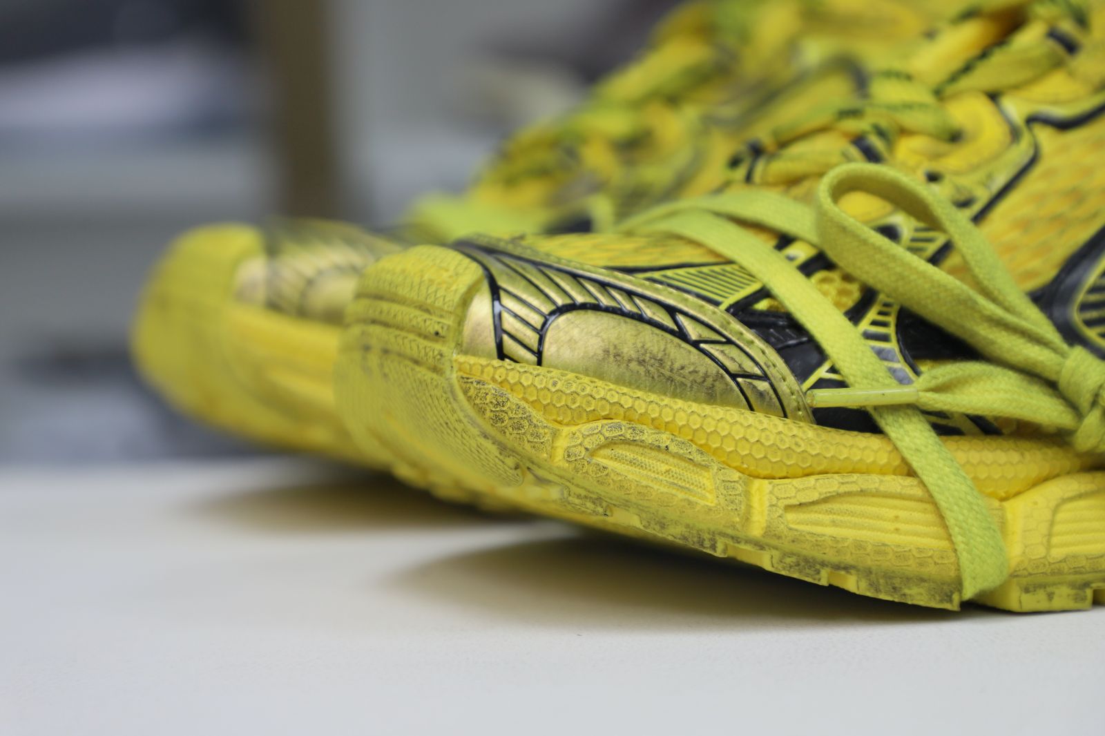 Balenciaga all sizes still in stock! Please contact customer service on iMessage/WhatsApp to purchase! BLGA  3XL