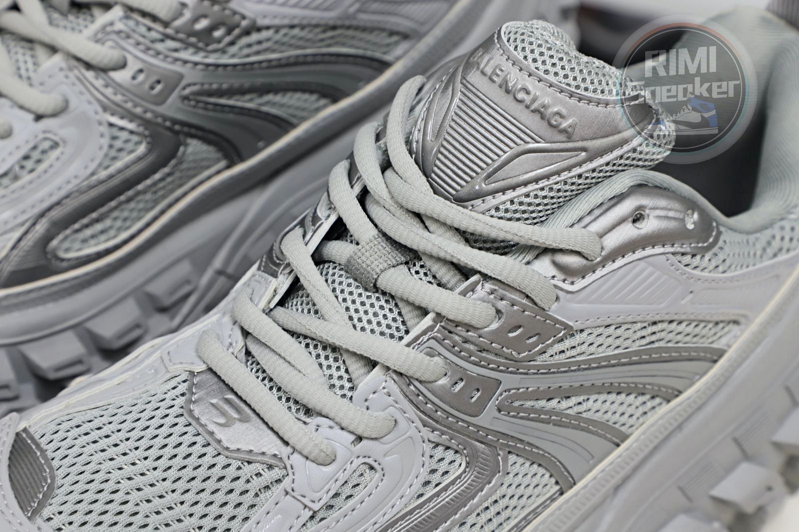 Balenciaga all sizes still in stock! Please contact customer service on iMessage/WhatsApp to purchase! BLGA  Defender