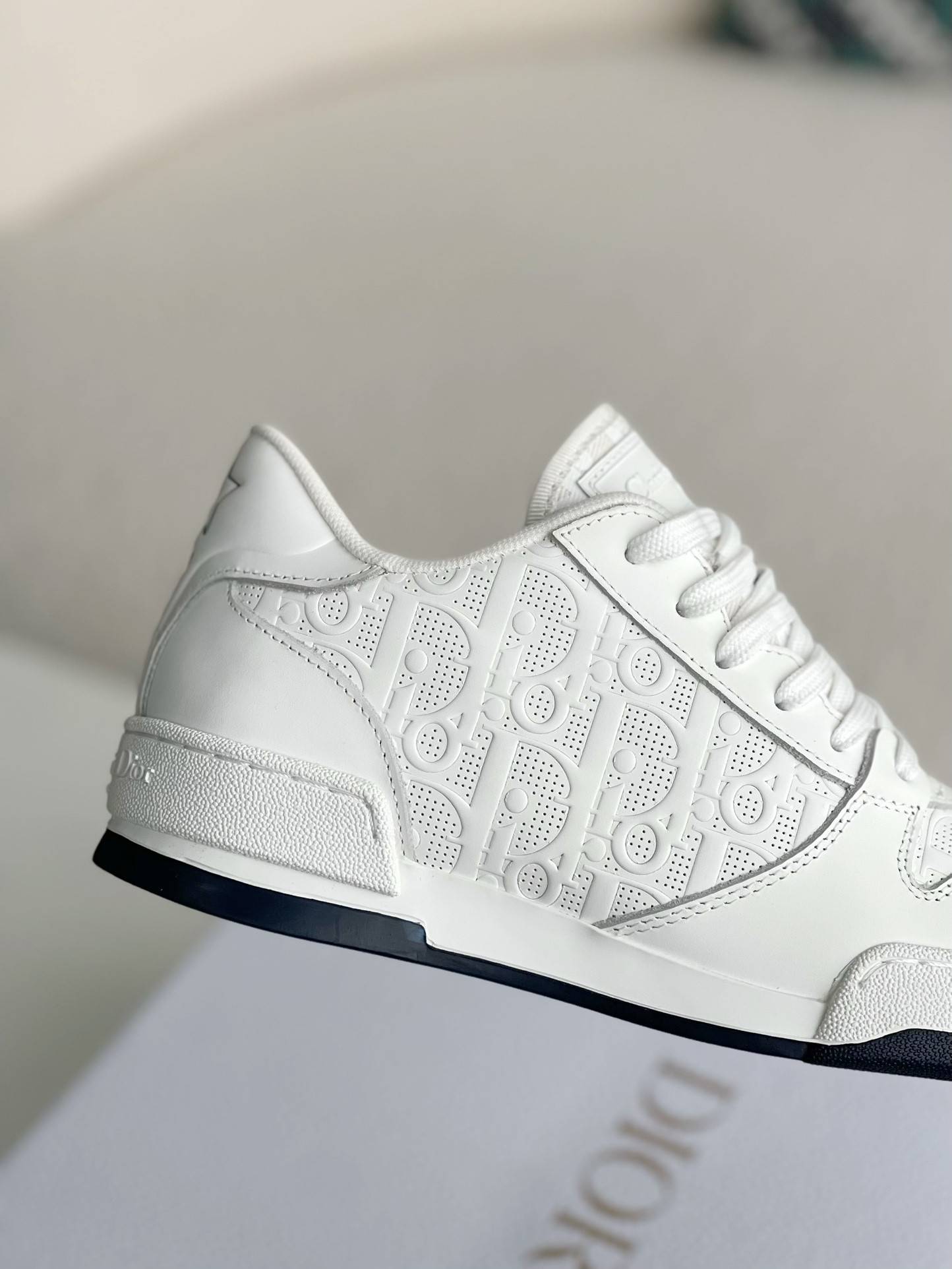D*OR  Sneaker