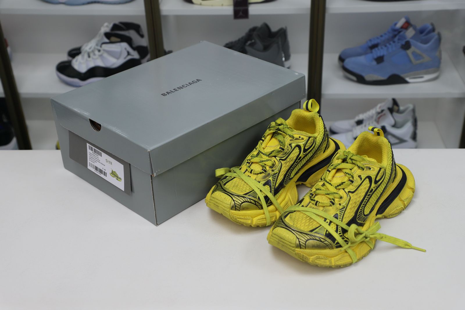 Balenciaga all sizes still in stock! Please contact customer service on iMessage/WhatsApp to purchase! BLGA  3XL