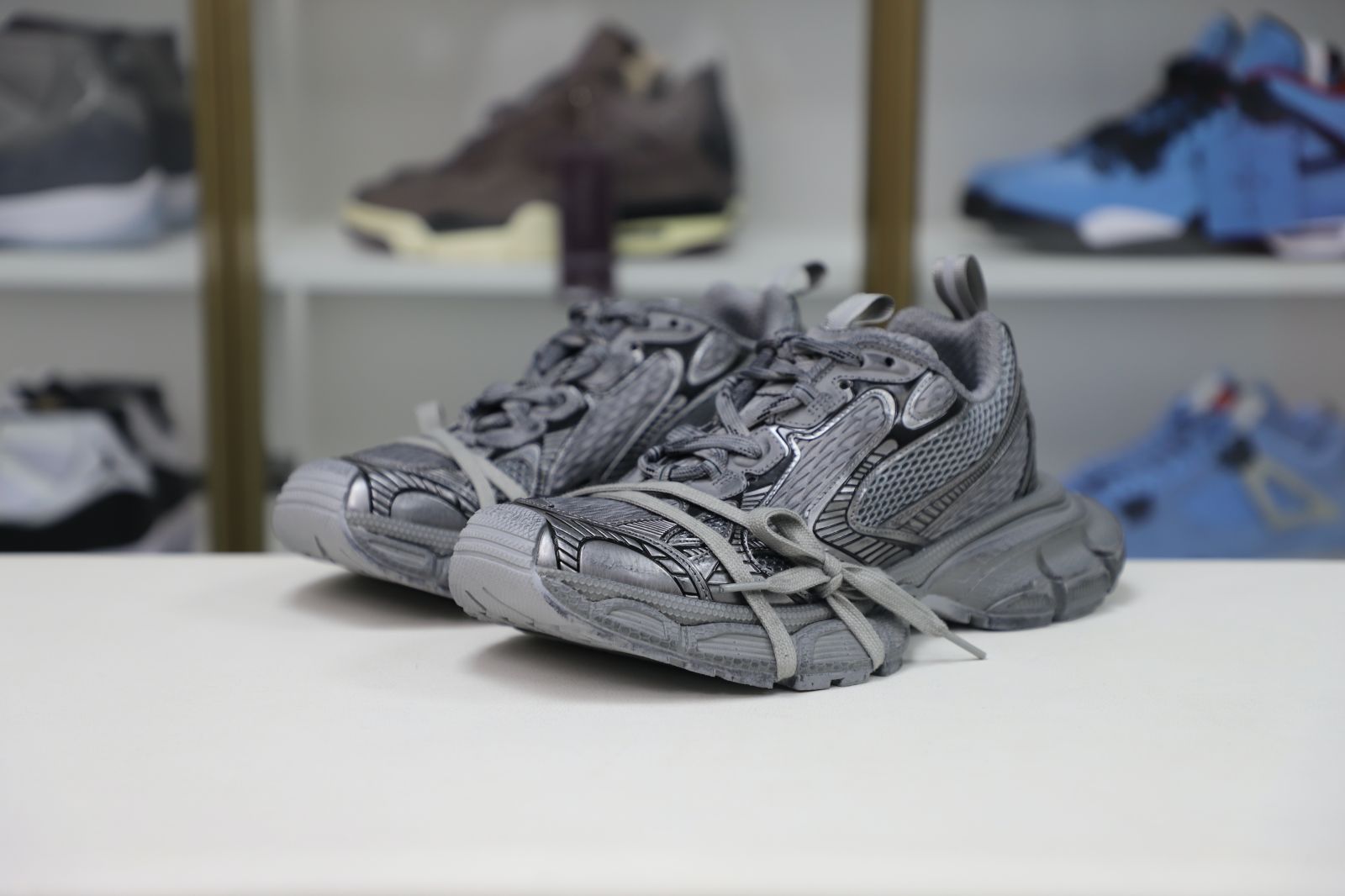 Balenciaga all sizes still in stock! Please contact customer service on iMessage/WhatsApp to purchase! BLGA  3XL