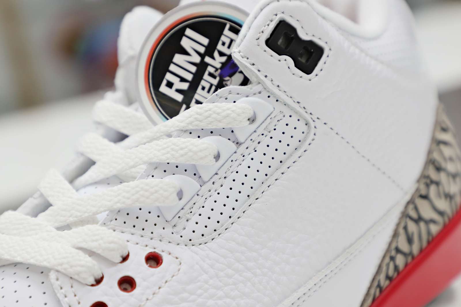AIR JORDAN 3 RETRO
