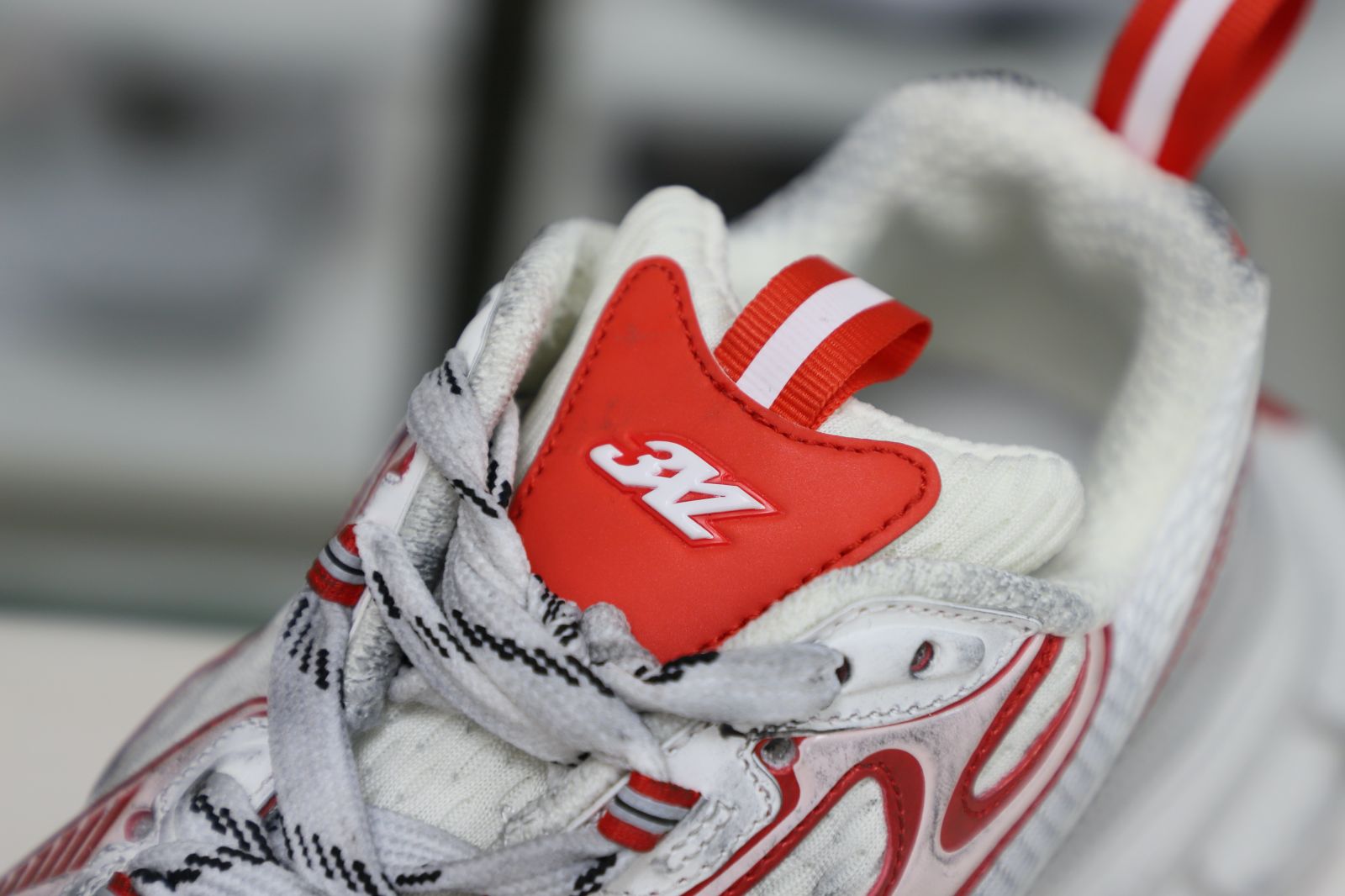 Balenciaga all sizes still in stock! Please contact customer service on iMessage/WhatsApp to purchase! BLGA  3XL